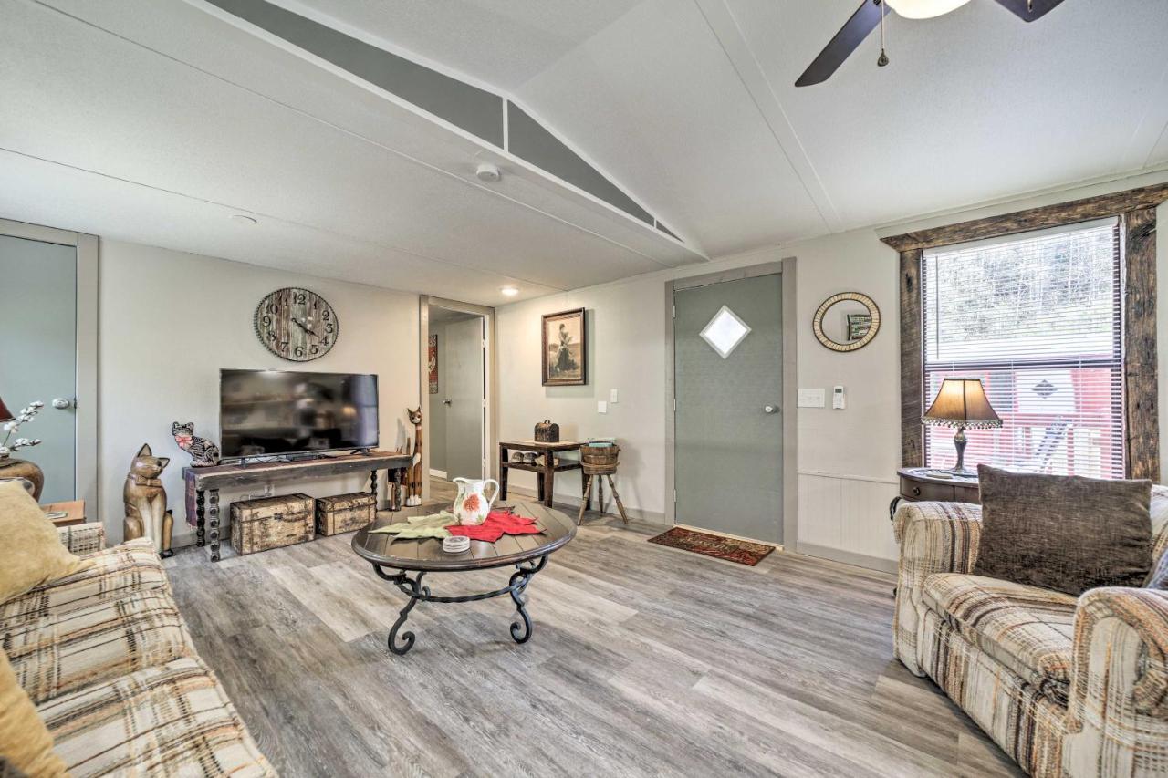 Whittier Smoky Mountain Vacation Rental With Hot Tub And Kayaks מראה חיצוני תמונה