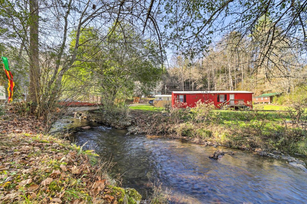 Whittier Smoky Mountain Vacation Rental With Hot Tub And Kayaks מראה חיצוני תמונה