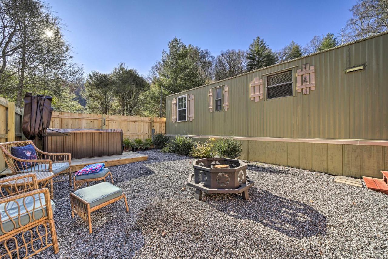 Whittier Smoky Mountain Vacation Rental With Hot Tub And Kayaks מראה חיצוני תמונה