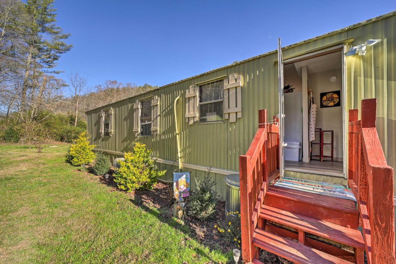 Whittier Smoky Mountain Vacation Rental With Hot Tub And Kayaks מראה חיצוני תמונה